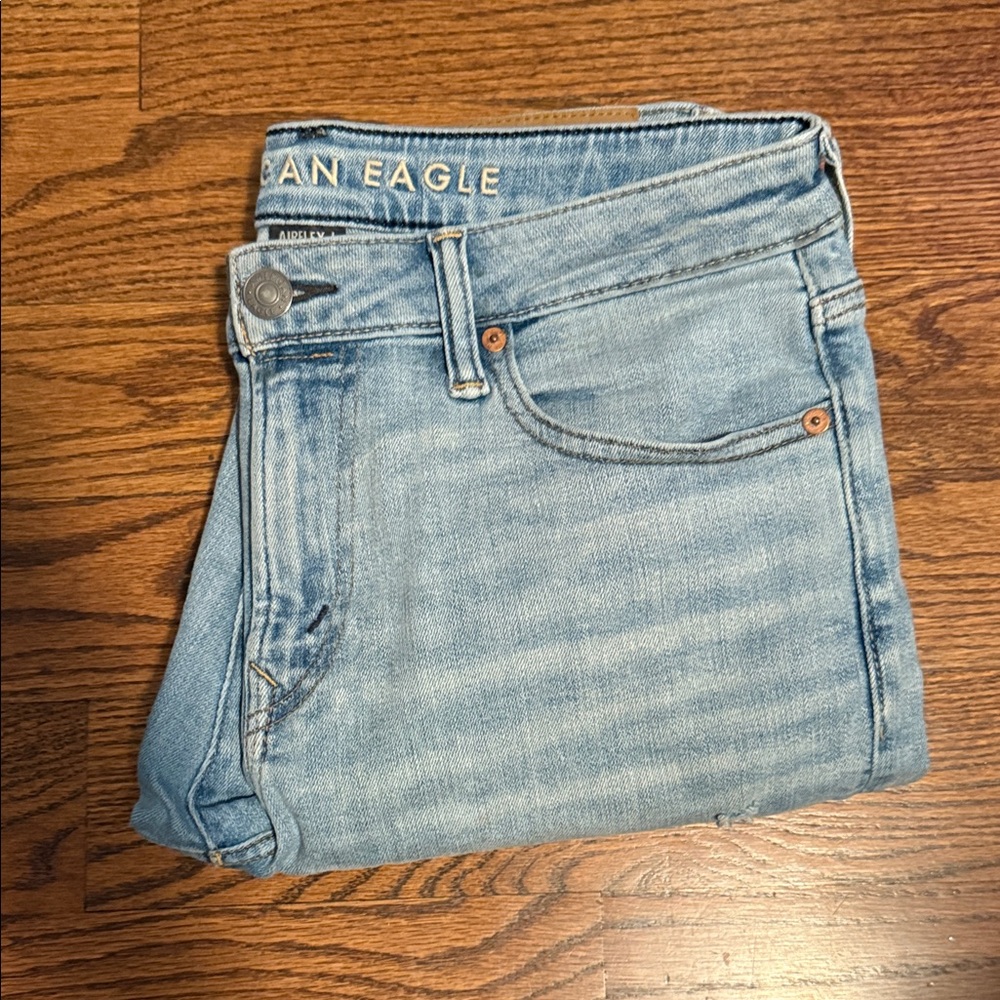 American Eagle Outfitters Light Blue Skinny Jeans
